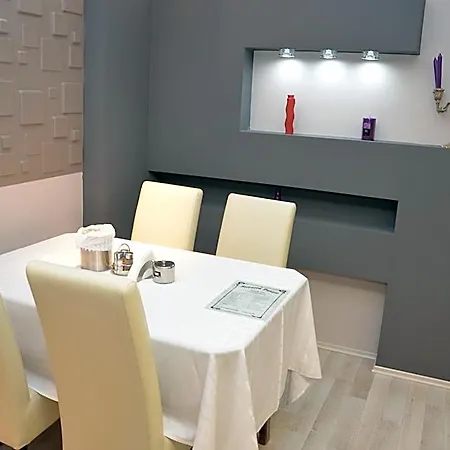 Bed & Breakfast Szieszta Panzio Sárvár