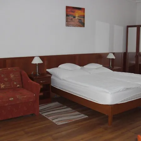 Szieszta Panzio 3* Sárvár