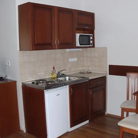 Szieszta Panzio 3* Sarvar