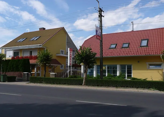 Bed & Breakfast Szieszta Panzio Sárvár