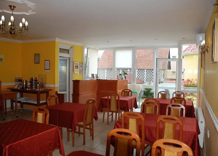 Szieszta Panzio 4*