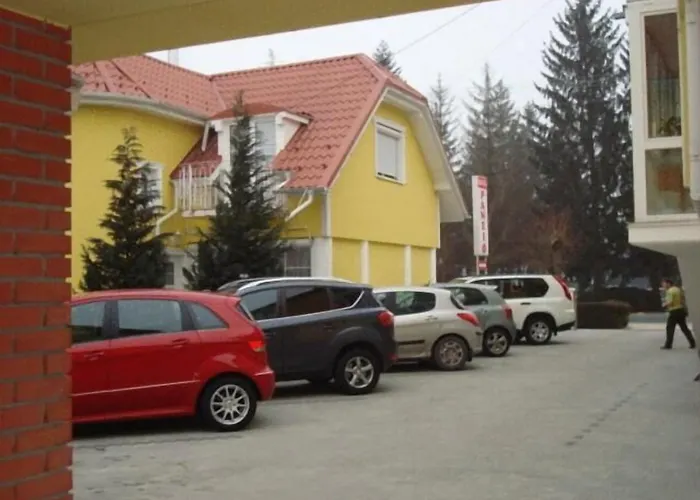 Szieszta Panzio Bed & Breakfast