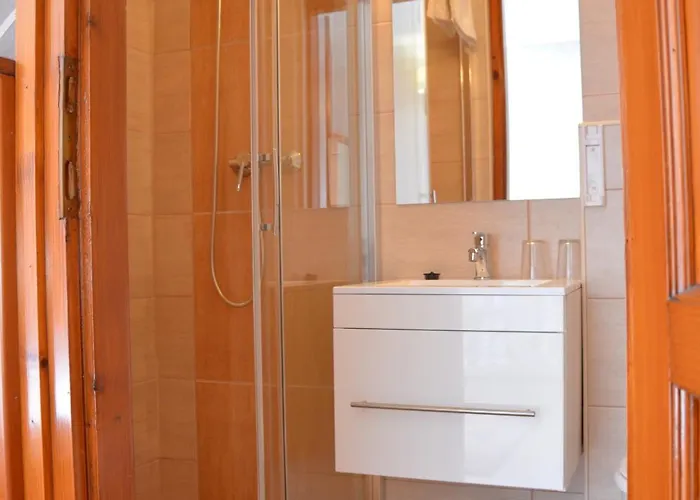 Szieszta Panzio Bed & Breakfast