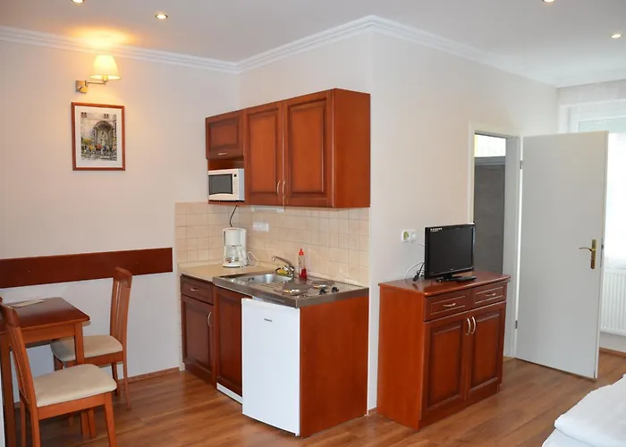 Szieszta Panzio Bed & Breakfast Sárvár