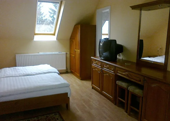 Szieszta Panzió Bed and breakfast